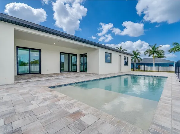 3805 SW 1st St, Cape Coral, FL 33991