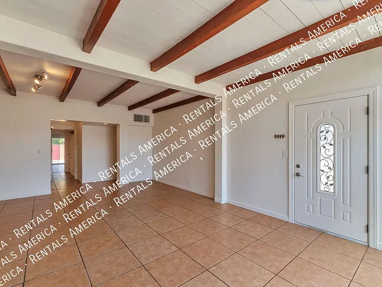 2250 E La Mirada St — Photo 6