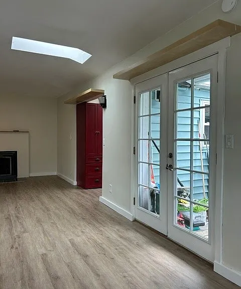 SW Admiral Way — Photo 8
