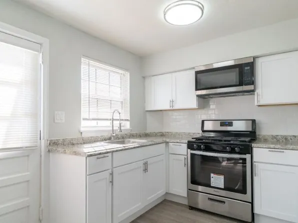 125 Yorke St, Salem, NJ 08079