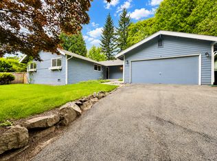 9548 171st Ave NE, Redmond, WA 98052