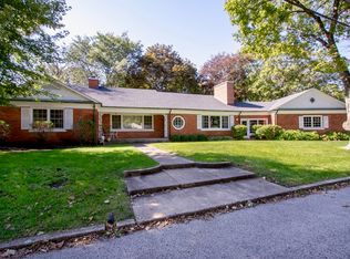 803 N John St, McHenry, IL 60050