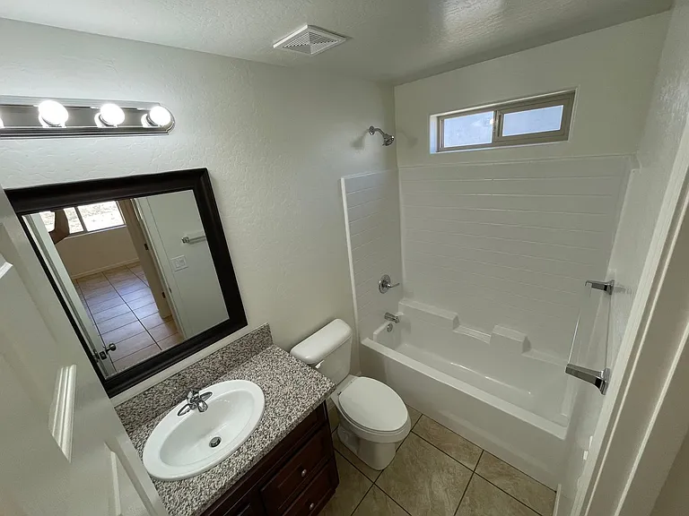 7500 E Horseshoe Ln — Photo 5