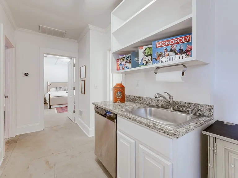 190 Lakewood Dr — Photo 25