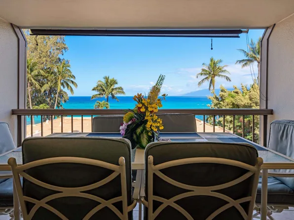 4007 Lower Honoapiilani Rd APT 215, Lahaina, HI 96761