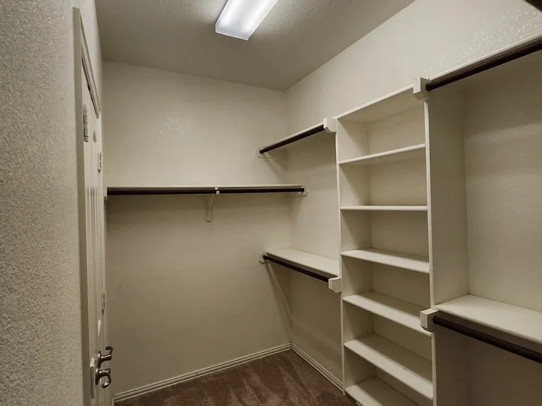 6406 Hall Of Fame Blvd — Photo 16