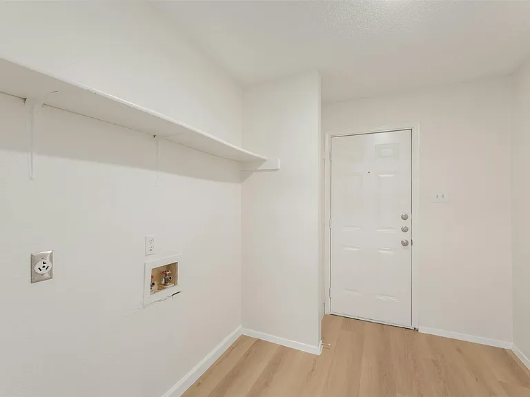 11603 Walnut Ridge Dr #B — Photo 12
