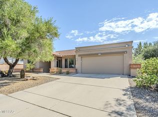 14530 N Crown Point Dr, Oro Valley, AZ 85755