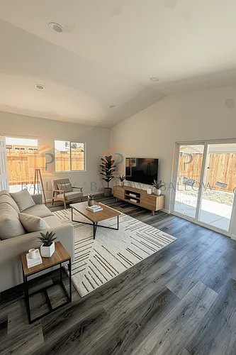 10045-47 Woodpark Dr Photo 1