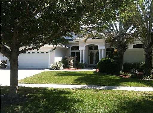 2nd image of 1047 Egret Cir N