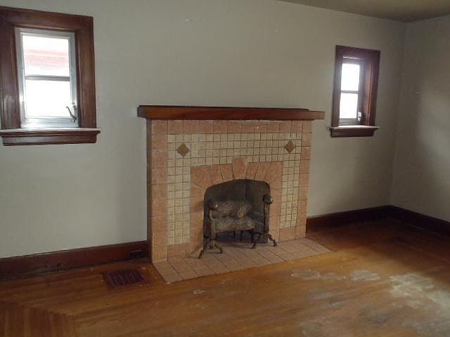 1st image of 1926 Andina Ave