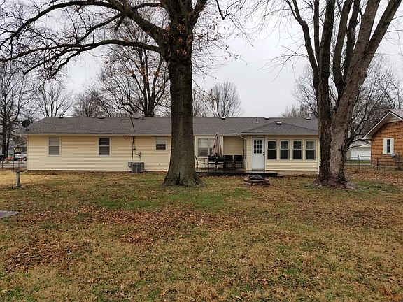 4th image of 102 Grand Prairie Dr