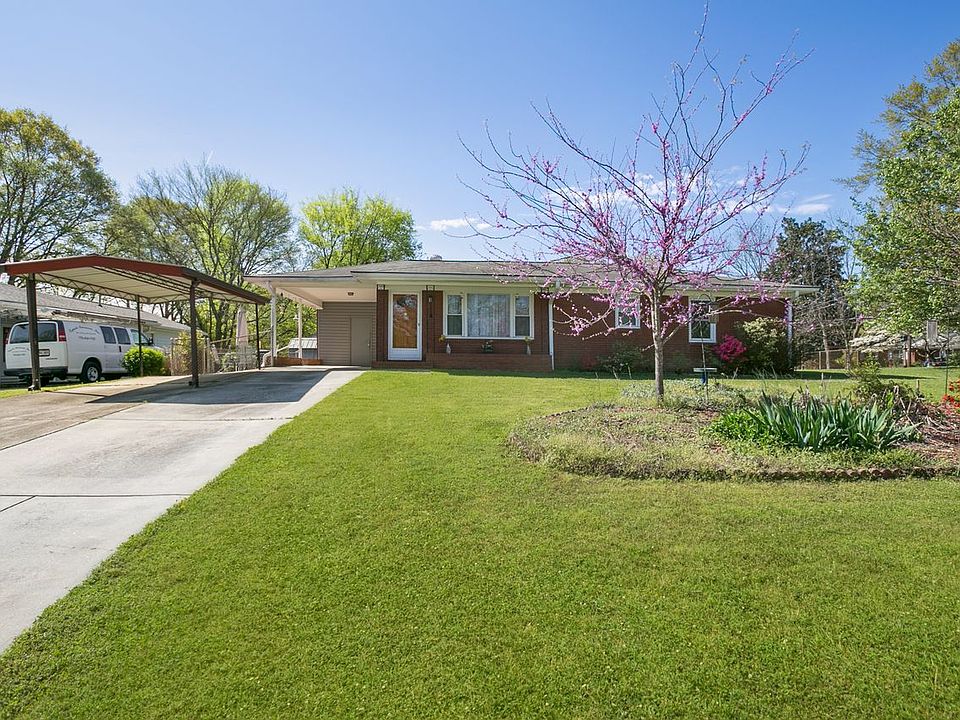 1st image of 254 Norton Cir SE