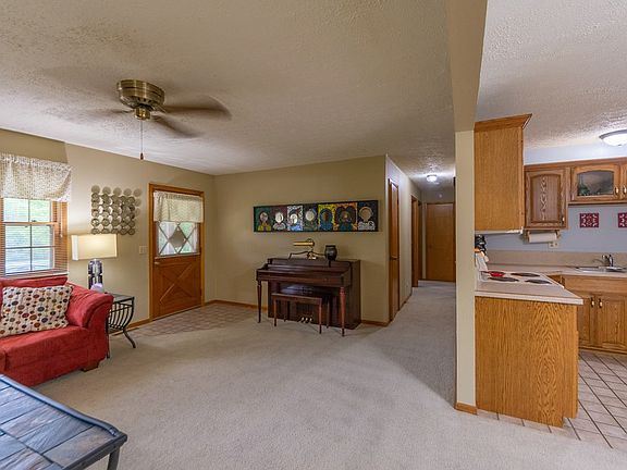 5th image of 709 Marvin Ave