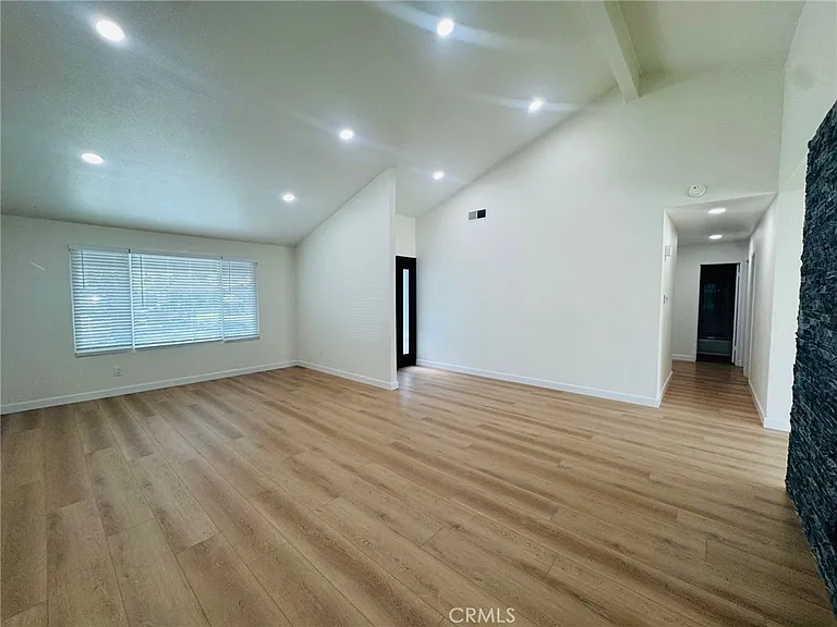 18316 Santana Ave — Photo 5