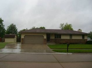 449 Mercury Ave, Salina, KS 67401