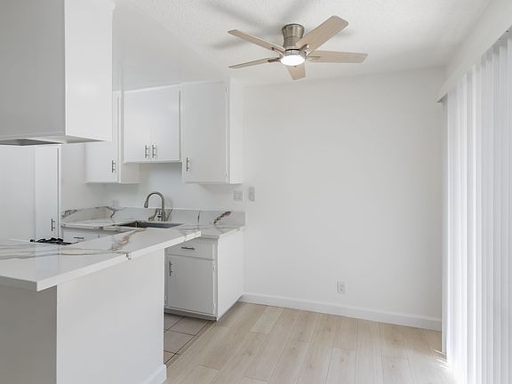 5th image of 4065 McLaughlin Ave APT 7