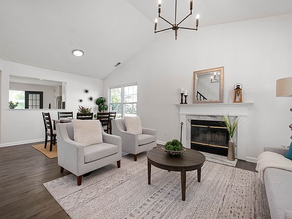 4th image of 10475 Bartley Dr