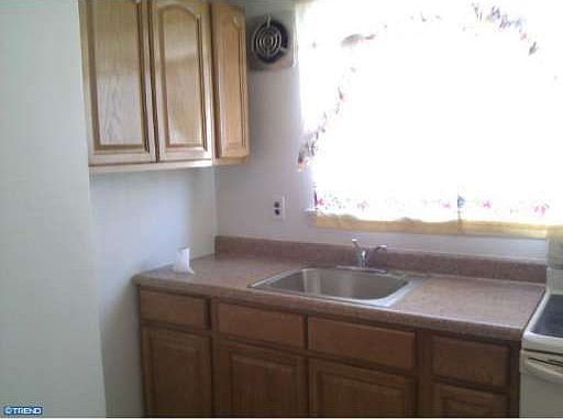 2nd image of 629 Rosalie St