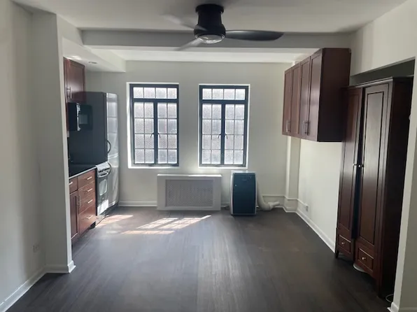 25 Tudor City Place image 2 of 9