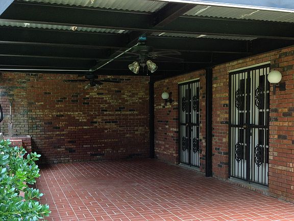 Basement porch/parking.