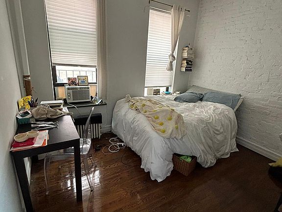 5th image of 611 E 11th St APT 4A