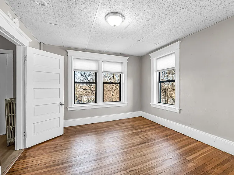 92 Woodside Terrace — Photo 10