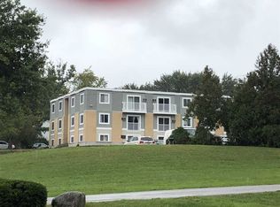 171M Capitol Hill Dr, Londonderry, NH 03053