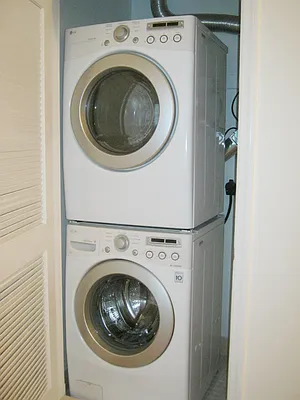 Rented by Sotheby's International Realty | media 38