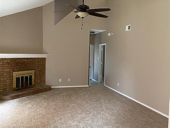 2nd image of 1369 Mimosa Ln