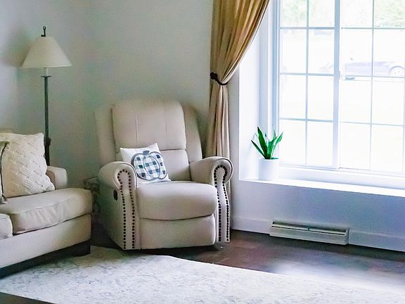 3rd image of 1210 Carpenter St #1210