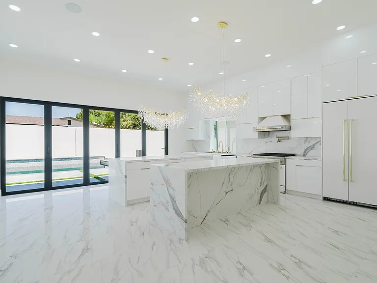 9010 Dempsey Ave — Photo 11