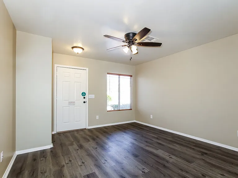 12649 W Shaw Butte Dr — Photo 4