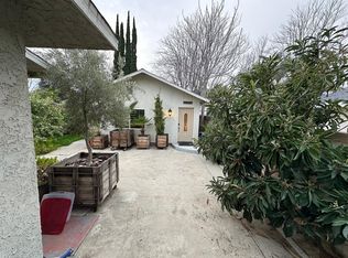 7713 Owensmouth Ave, Canoga Park, CA 91304