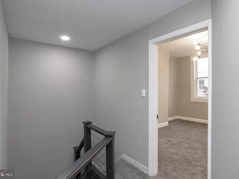1229 Glyndon Ave — Photo 16