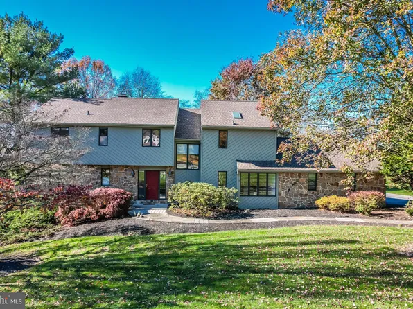 1144 Dorset Dr, West Chester, PA 19382