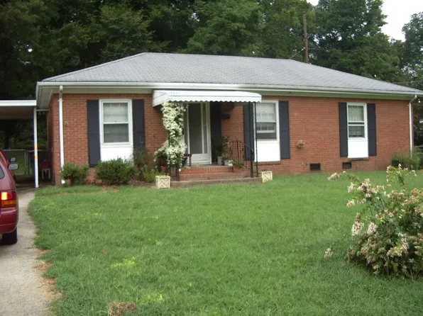 3900 Slagle Dr, Charlotte, NC 28215