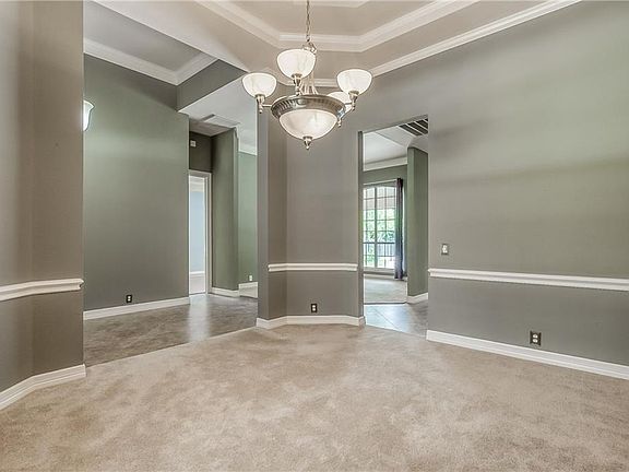 5th image of 207 Canyon Lake Dr