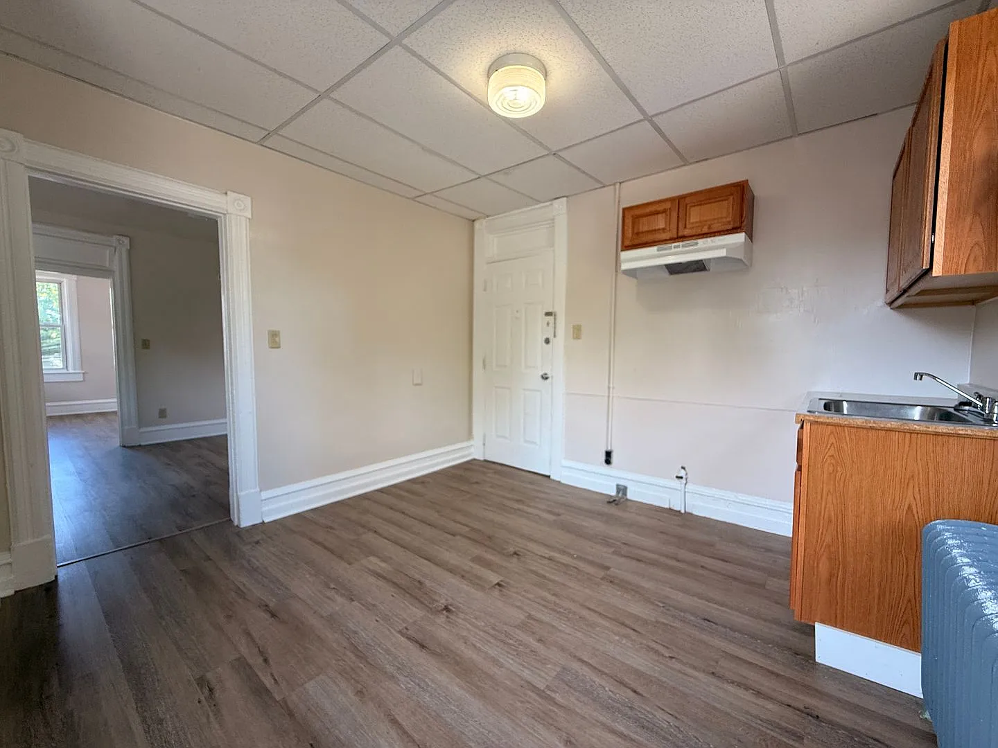 303 N Laurel St — Photo 4