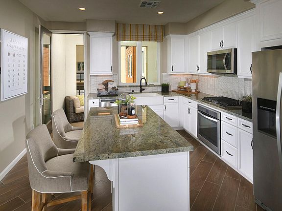 2nd image of 5523 Apex Dr