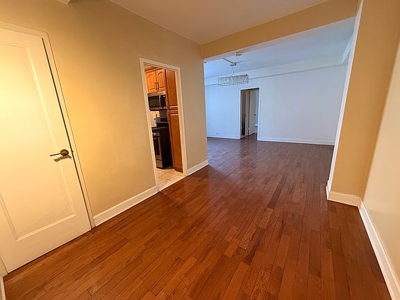 4th image of 1530 Metropolitan Ave APT 1A