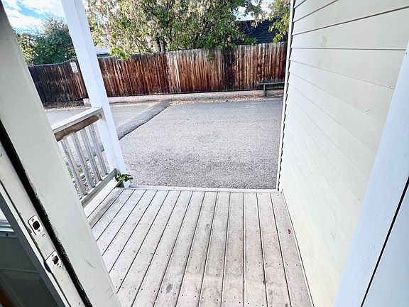 5th image of 1925 Montana St APT D