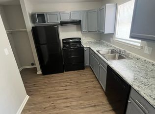909 W 22nd St, North Little Rock, AR 72114