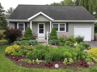 35 Par Cir, Albany, NY 12208