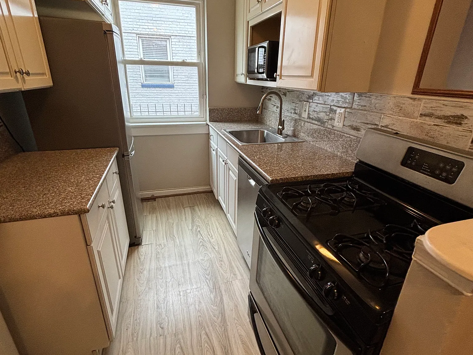 1241 Alabama Ave SE — Photo 4