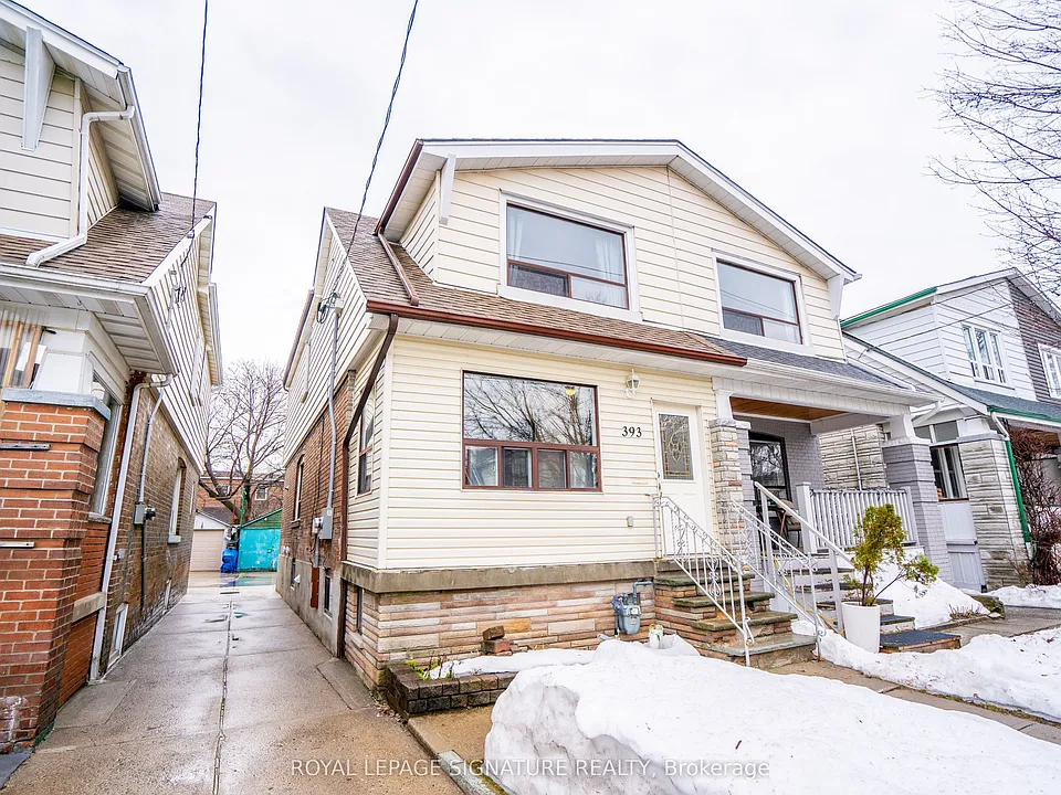 393 Milverton Blvd #UPPER
