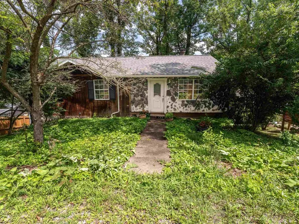 292 Spring St, Morgantown, WV 26505