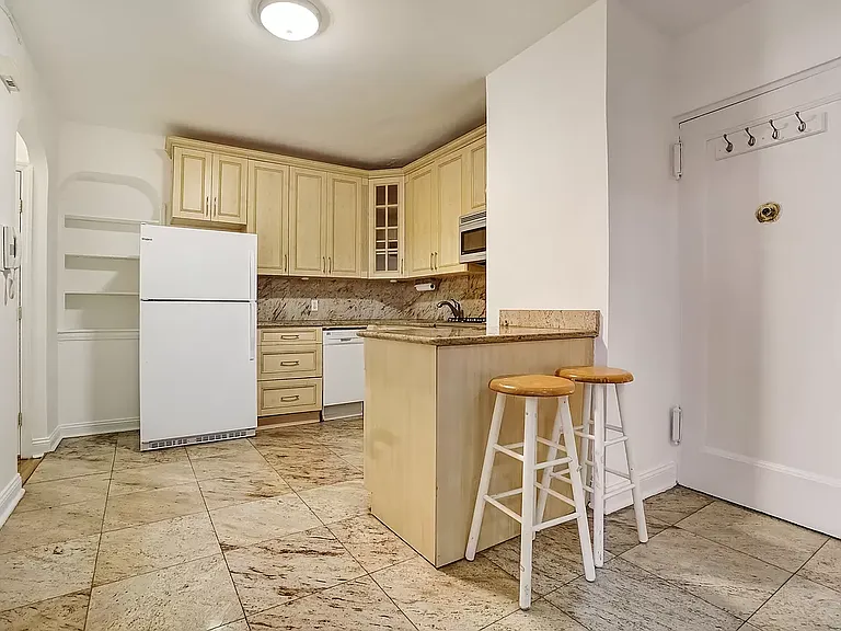 76-15 35th Ave #3L — Photo 4