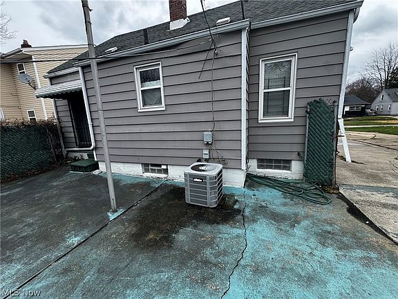 2nd image of 870 Frederick Blvd