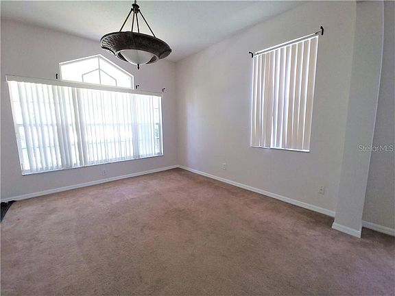5th image of 2113 Brandon Park Cir